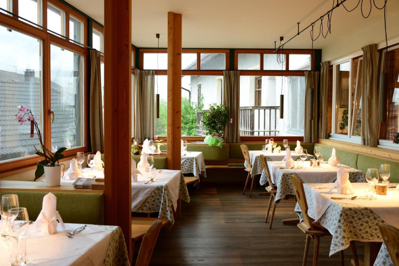 Hotel Gassenwirt Chienes Exterior foto
